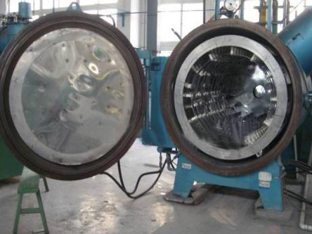 2钼带真空炉加热室Molybdenum sheet heating elementin vacuum furnace.jpg